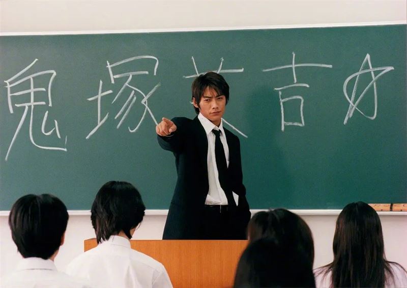  《麻辣教师GTO》 