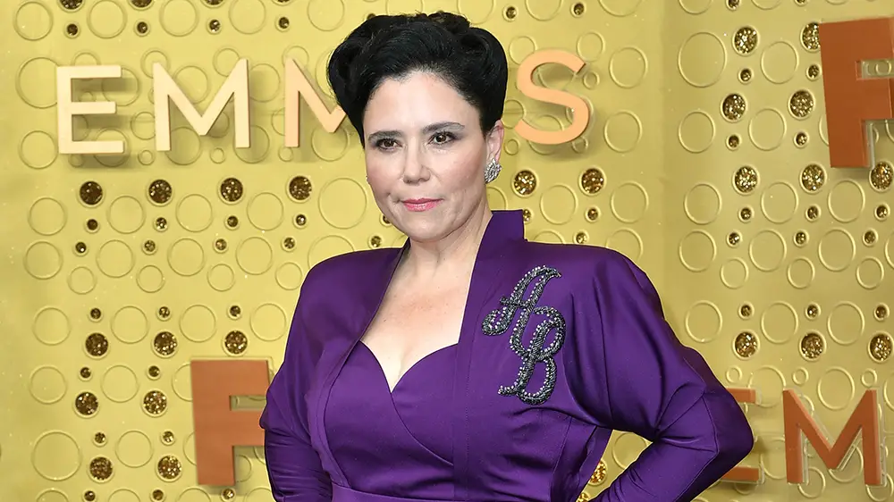 Alex Borstein Net Worth, Height, Age, Family, Career, and More