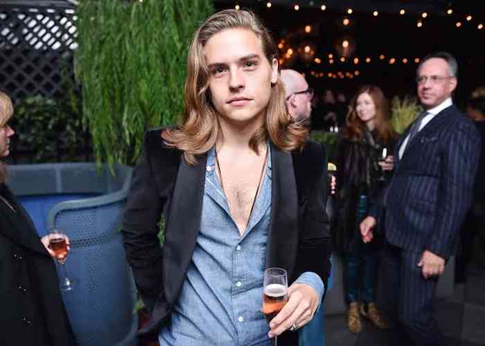 Dylan Sprouse Net Worth, Age, Height, Affair, Bio, and More