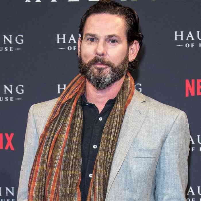 Henry Thomas Net Worth, Age, Height, Affair, Bio, and More