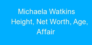 Michaela Watkins Height, Net Worth, Age, Affair