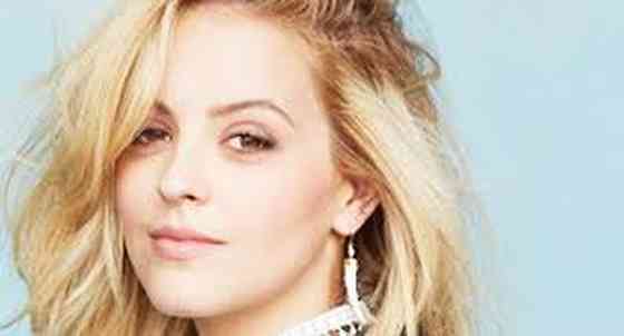 Gage Golightly Picture