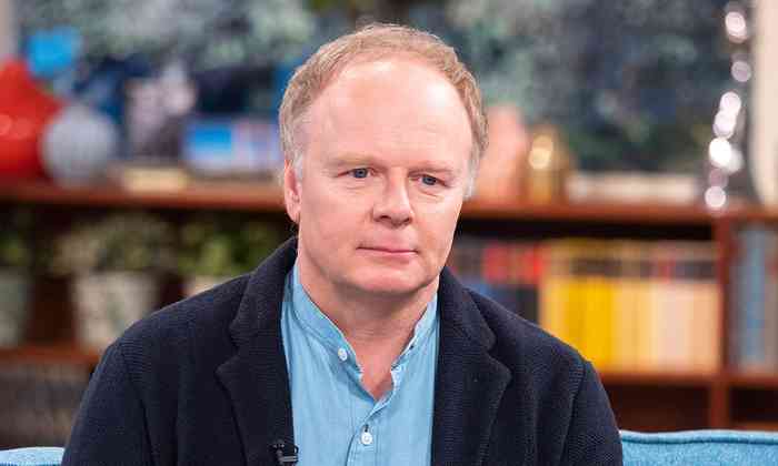 Jason Watkins Age, Height, Net Worth, Affair and More