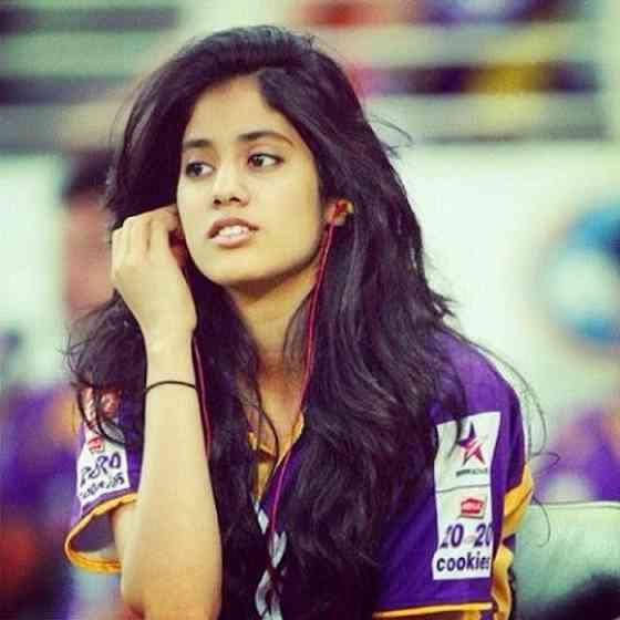 Jhanvi Kapoor Affair, Height, Net Worth, Age, and More