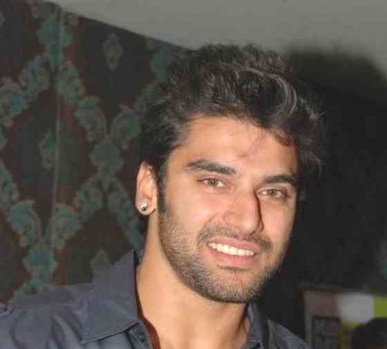 Nikitin Dheer Affair, Height, Net Worth, Age, and More