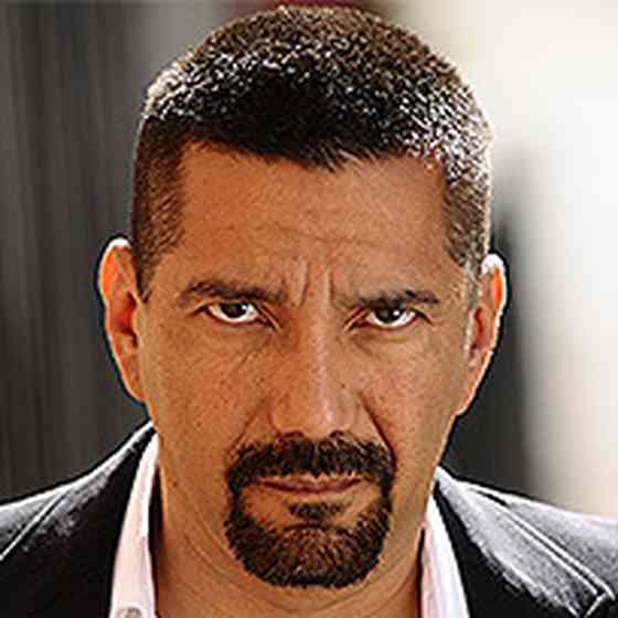 Steven Michael Quezada Age, Height, Net Worth, Affair and More