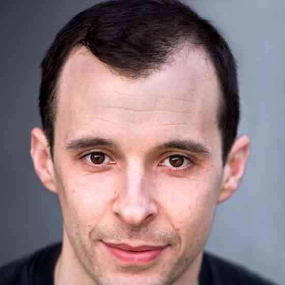 Tom Vaughan-Lawlor Age, Height, Net Worth, Affair, and More