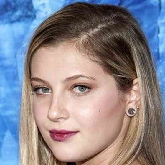 Zoe Levin Pictures