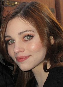 India Eisley Age, Net Worth, Height, Affair, and More