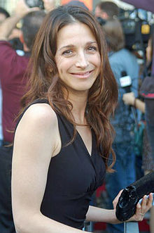 Marin Hinkle Age, Net Worth, Height, Affair, and More