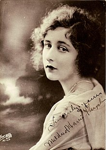 Mildred Harris Height, Age, Net Worth, More