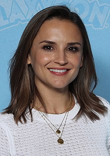 Rachael Leigh Cook Age, Net Worth, Height, Affair, and More