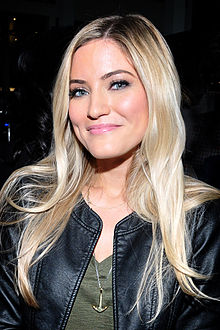 iJustine Age, Net Worth, Height, Affair, and More